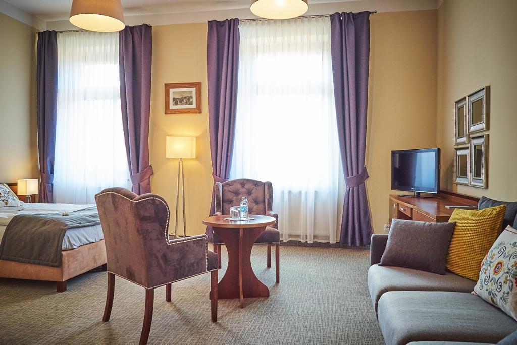 Triple Room,256838085:JPEG